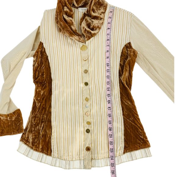 Elisa Cavaletti Vintage Velour Accent Button Blouse - Picture 15 of 16